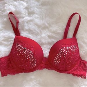 Victoria’s Secret red lace and crystals dream angels push up bra 32B